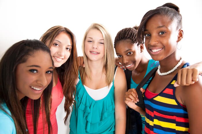 diverse-teen-girls